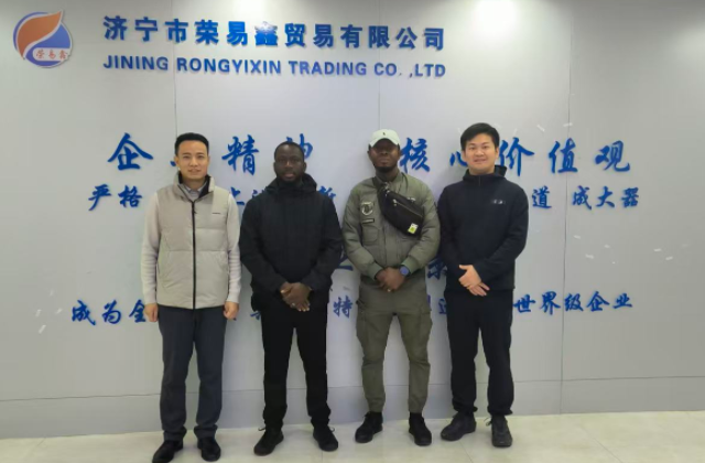 Либерия' Национальная делегация по закупкам посещает Rongyixin, Шаньдун, чтобы обсудить сот